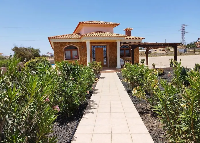 Villa Casa Del Sol 3 Bedroom Villa With Private Solar Covered 12M X 6M Pool Minimum Stay 7 Nights Chromecast And Wifi Throughout The Property