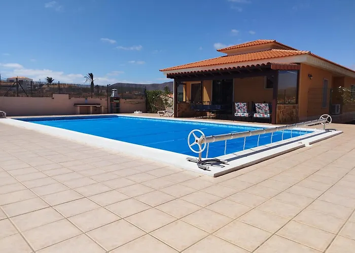 Villa Casa Del Sol 3 Bedroom Villa With Private Solar Covered 12M X 6M Pool Minimum Stay 7 Nights Chromecast And Wifi Throughout The Property