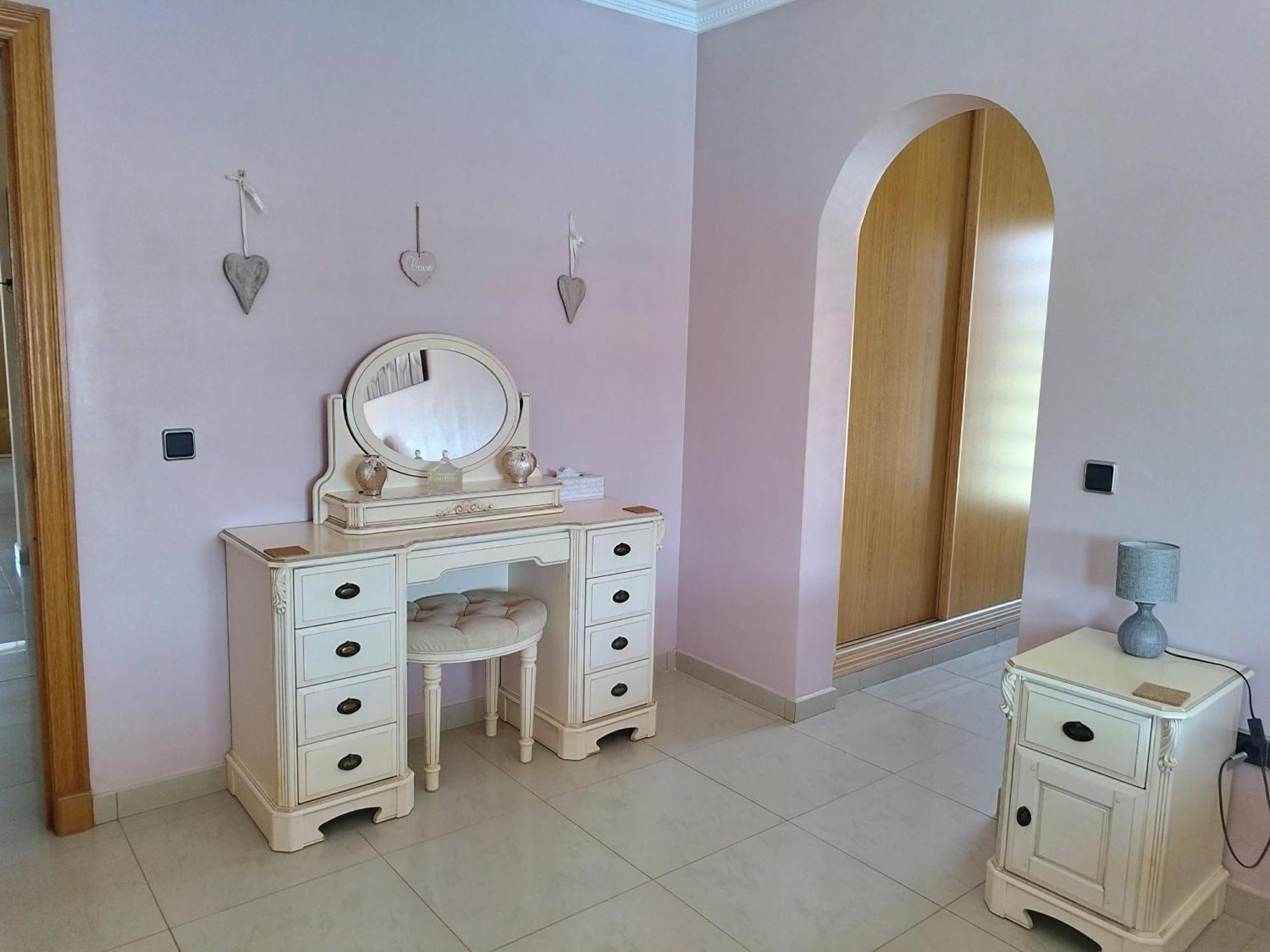 Villa Casa Del Sol: Spacious 3-bedroom With Private Solar-heated Pool