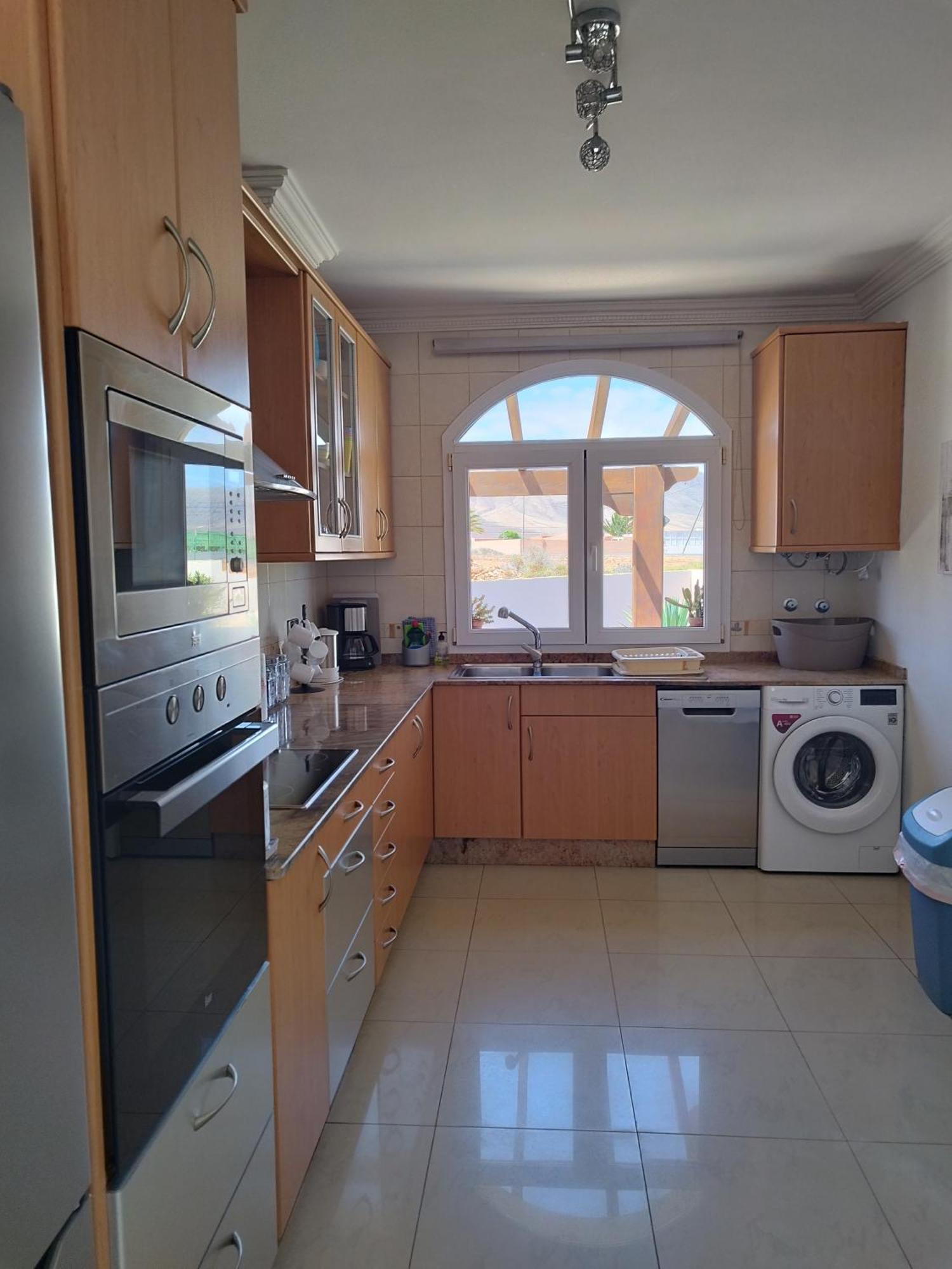 Casa Del Sol 3 Bedroom With Private Solar Covered 12m X 6m Pool Minimum 7 Nights Chromecast And Wifi Throughout The * Triquivijate
