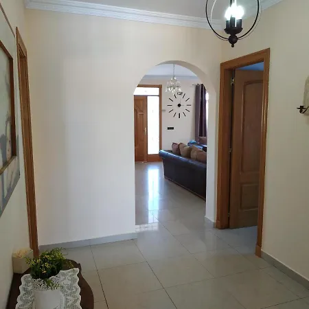 Villa Casa Del Sol: Spacious 3-Bedroom with Private Solar-Heated Pool Triquivijate Exterior photo