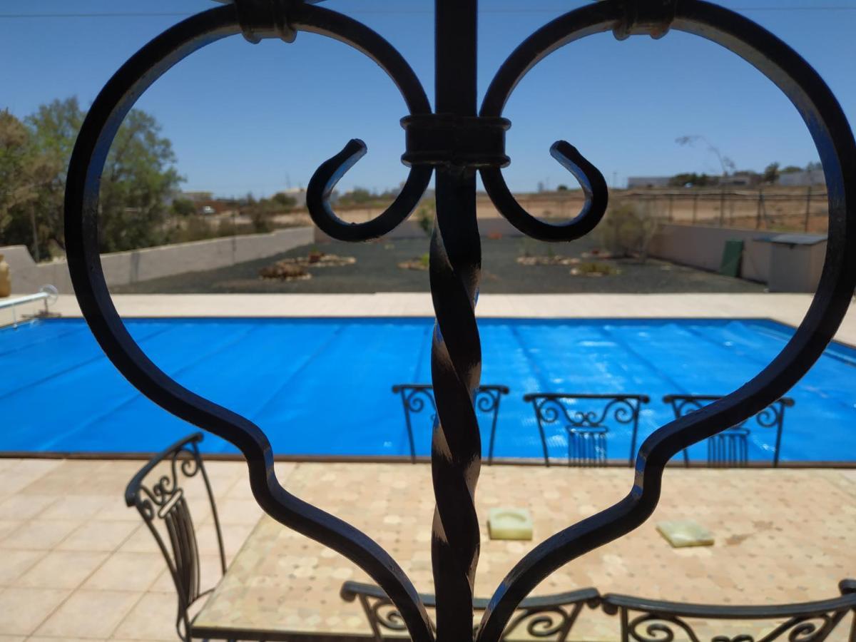 Casa Del Sol: Spacious 3-bedroom With Private Solar-heated Pool Triquivijate