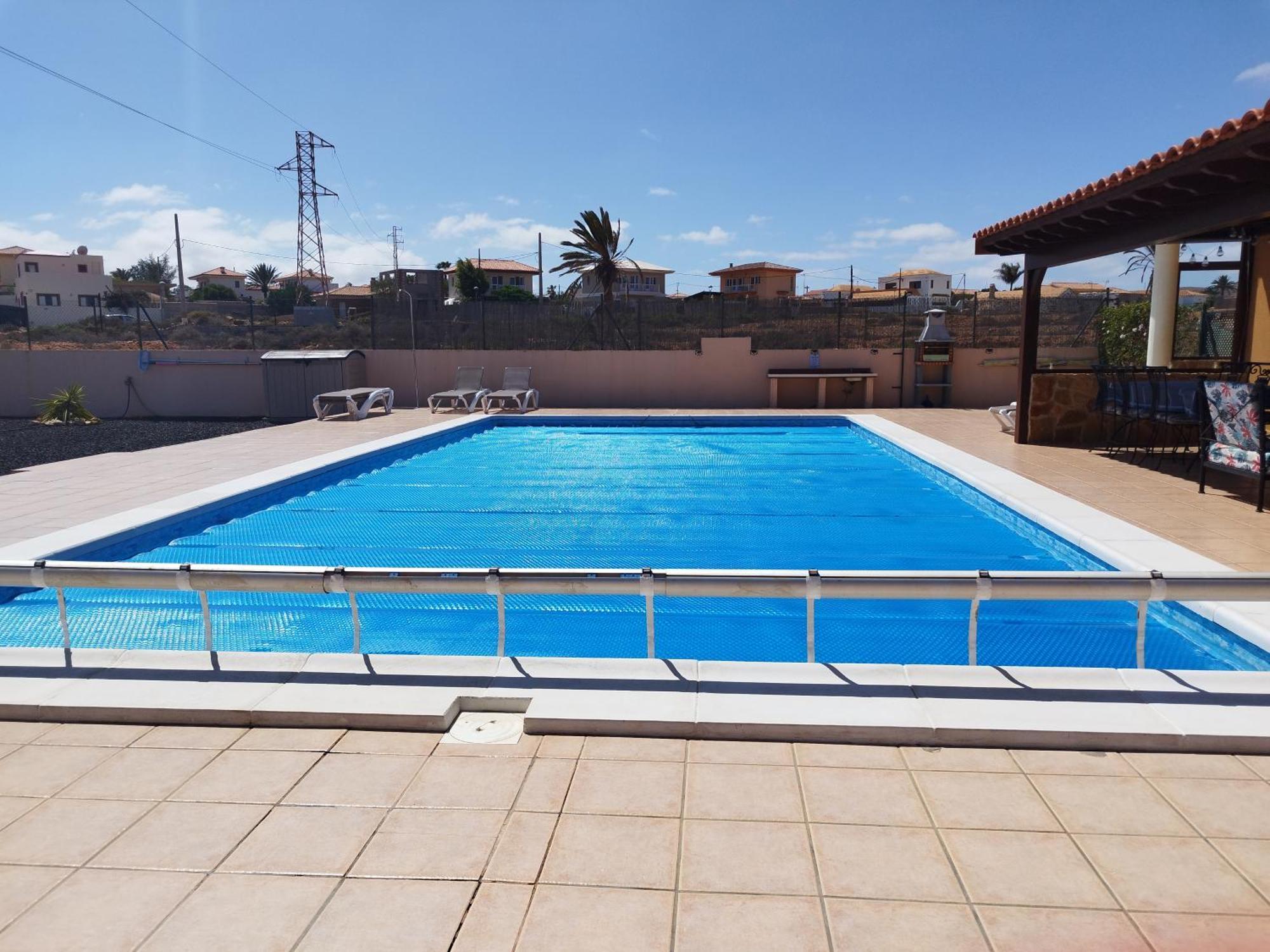 Villa Casa Del Sol: Spacious 3-bedroom With Private Solar-heated Pool