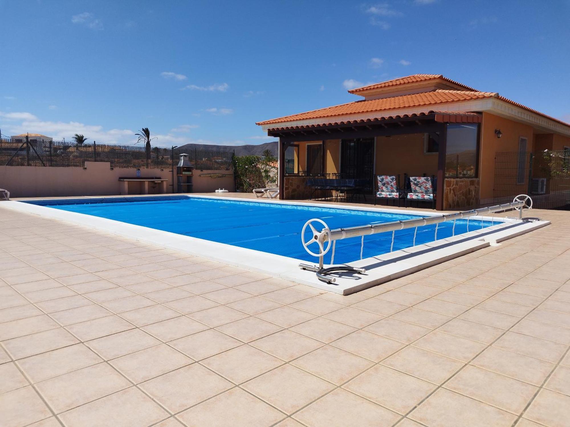 Casa Del Sol: Spacious 3-bedroom With Private Solar-heated Pool *