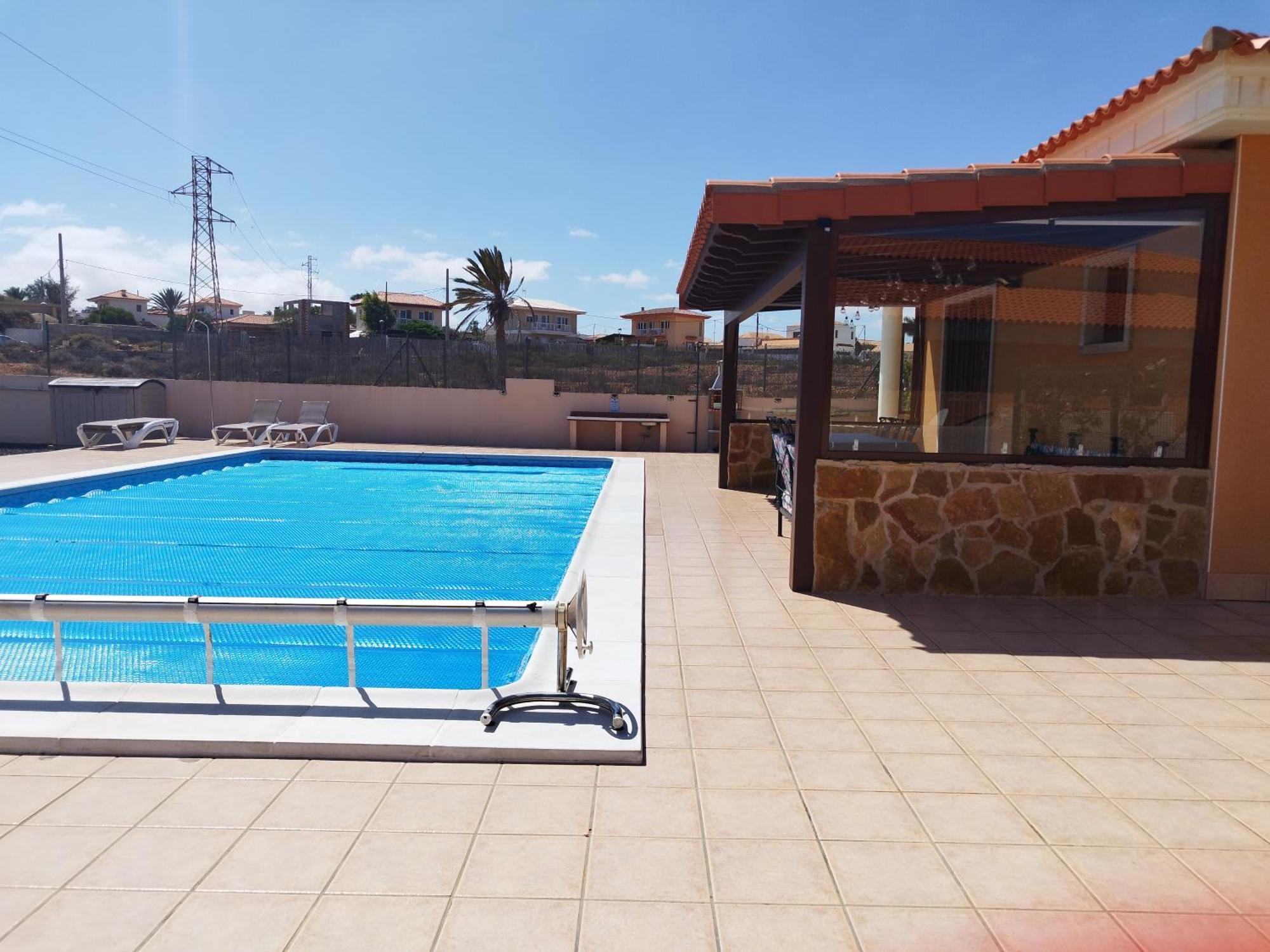 Casa Del Sol: Spacious 3-bedroom With Private Solar-heated Pool Villa